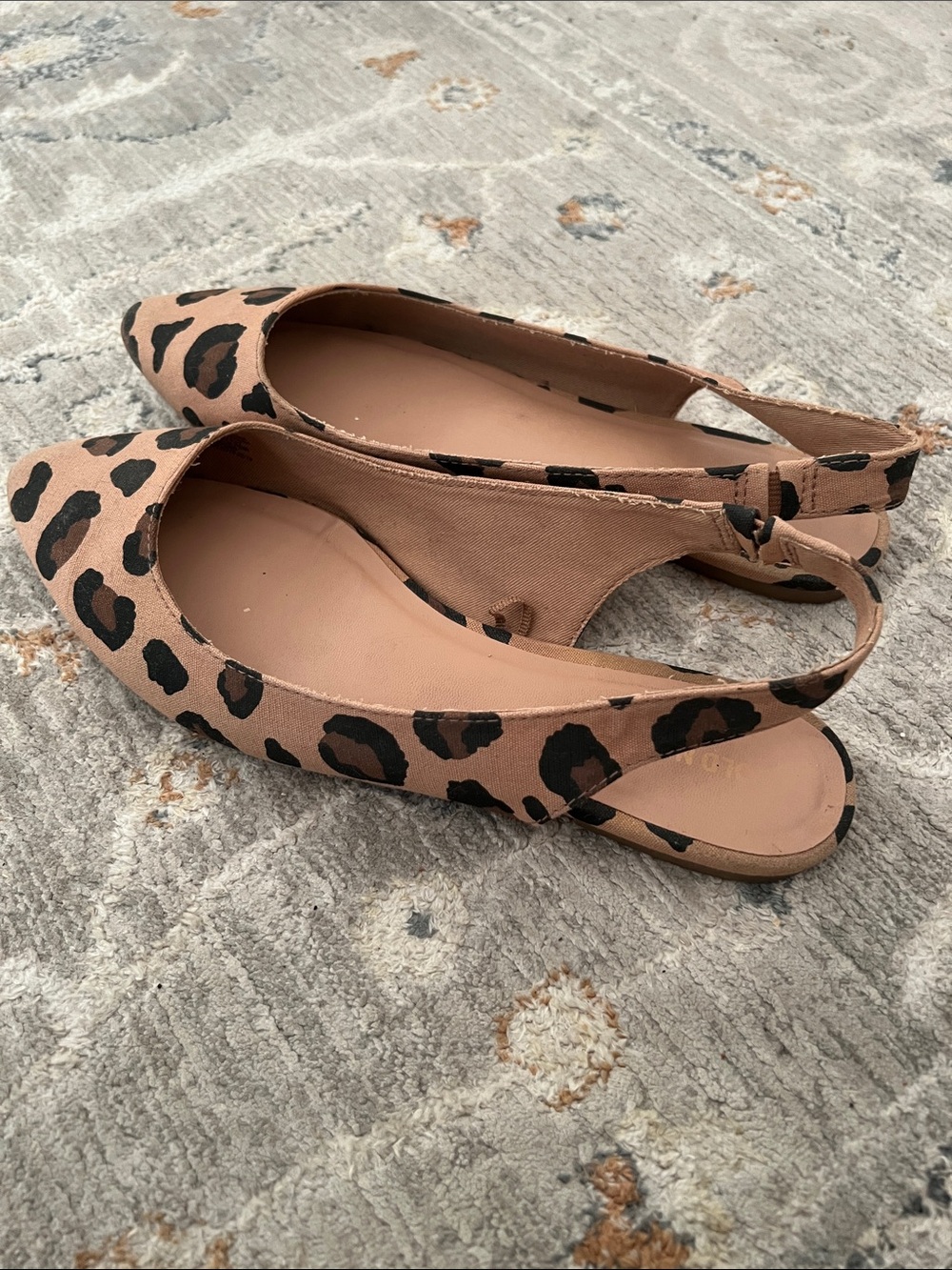 Old Navy Leopard Print Pointed Slingback Flats - Tan & Black